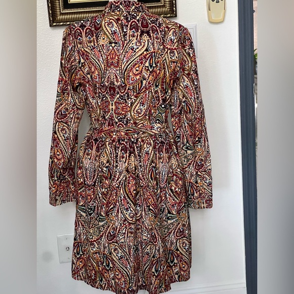 Colorful Patterned Dress. - Picture 2 of 16